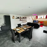 Capstay Villa La Louvière