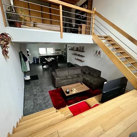 Capstay * La Louvière