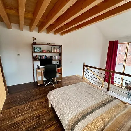 Capstay * La Louvière