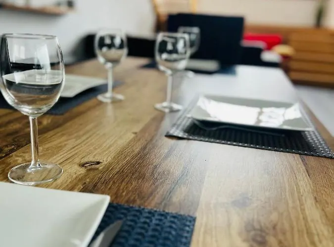 Capstay La Louvière