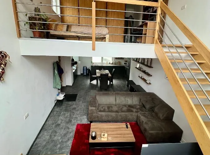 Capstay La Louvière